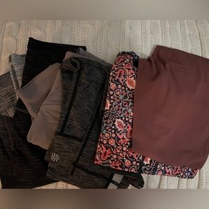 5 pairs of leggings lululemon and Athleta size 4 and XS